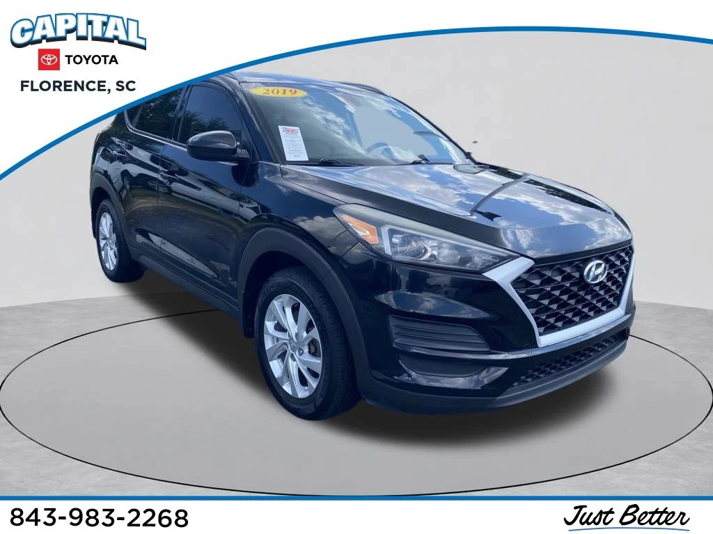 Used 2019 Black Hyundai Value image 1