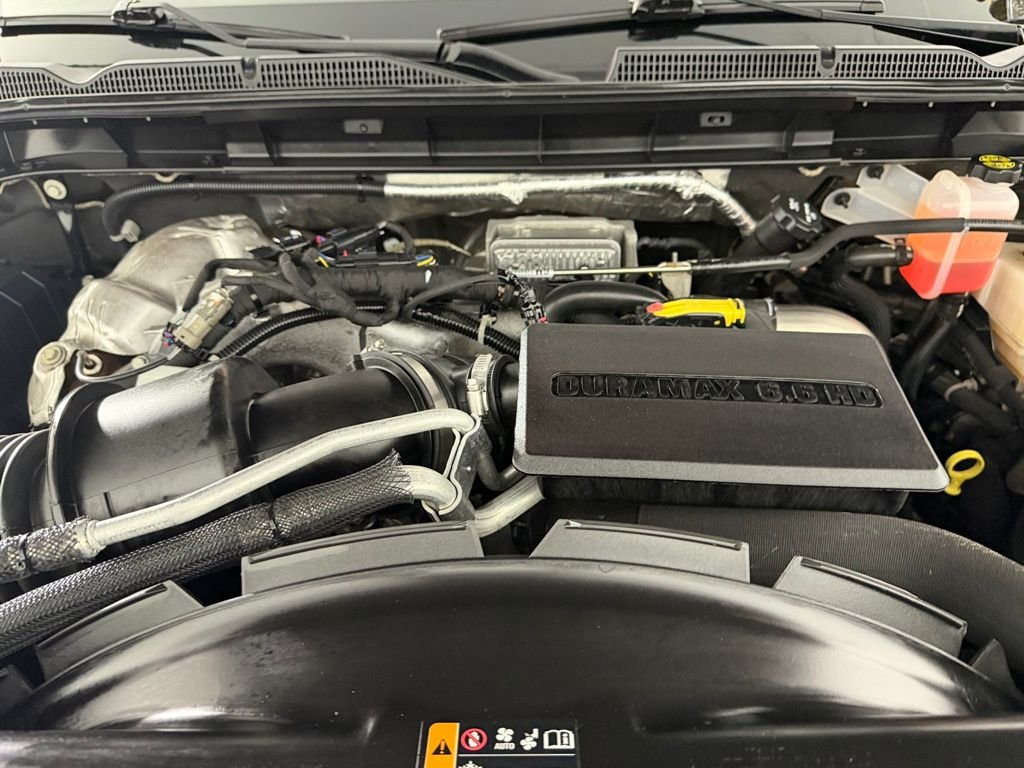 Used 2023 Black GMC Denali image 34