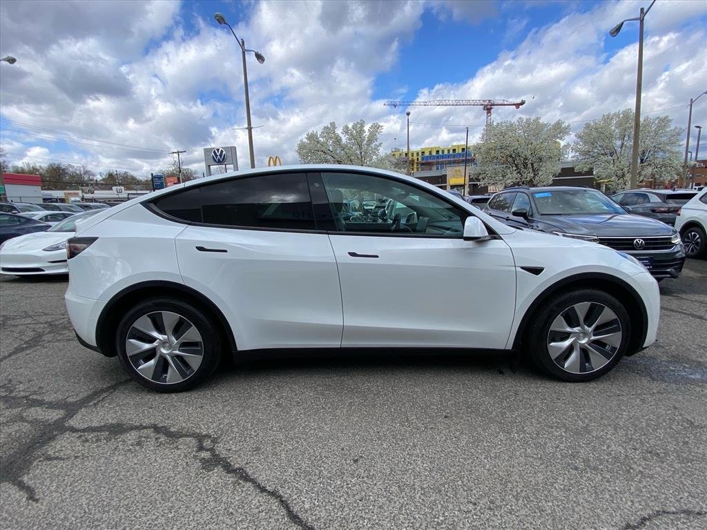 Used 2021 Tesla Model Y Long Range with VIN 5YJYGDEE3MF061098 for sale in Alexandria, VA
