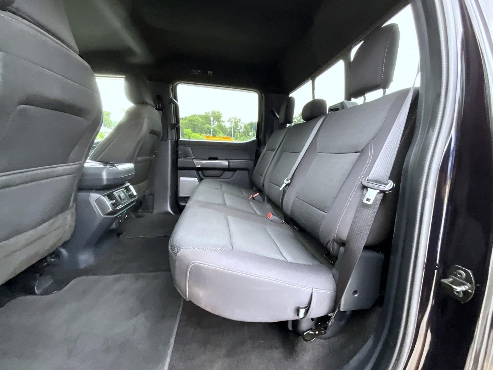 Used 2023 Black Ford XLT image 23