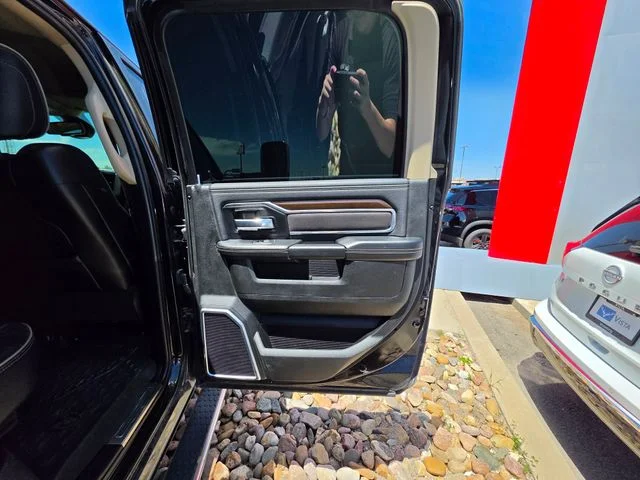 Used 2022 Diamond Black Ram Laramie image 22