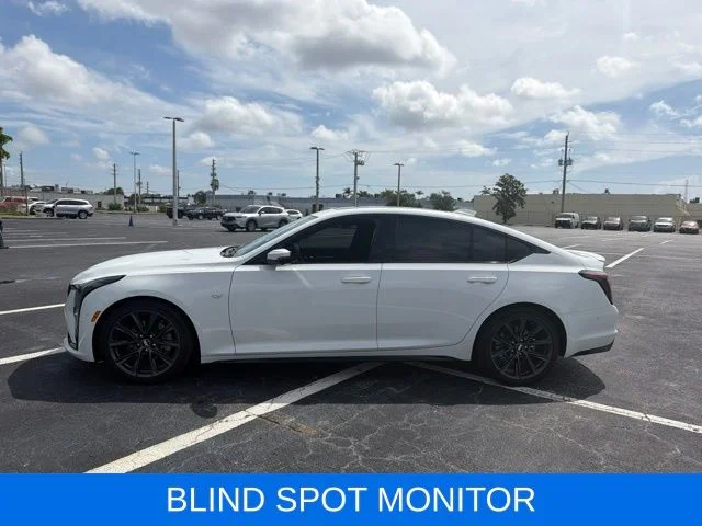 Used 2025 White Cadillac Sport image 4