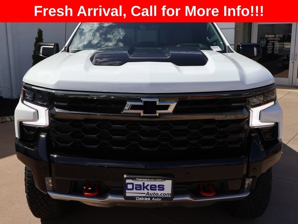 Used 2025 Chevrolet Silverado 1500 ZR2 with VIN 3GCUKHELXSG298357 for sale in Kansas City
