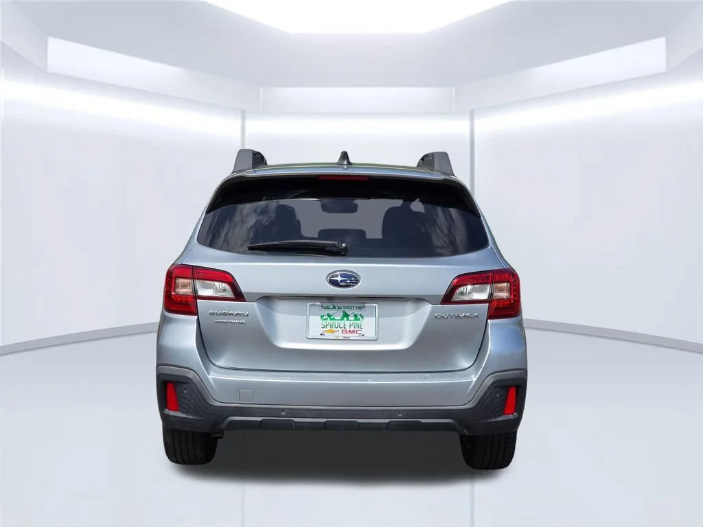 2018 Subaru Outback Limited - Photo 18