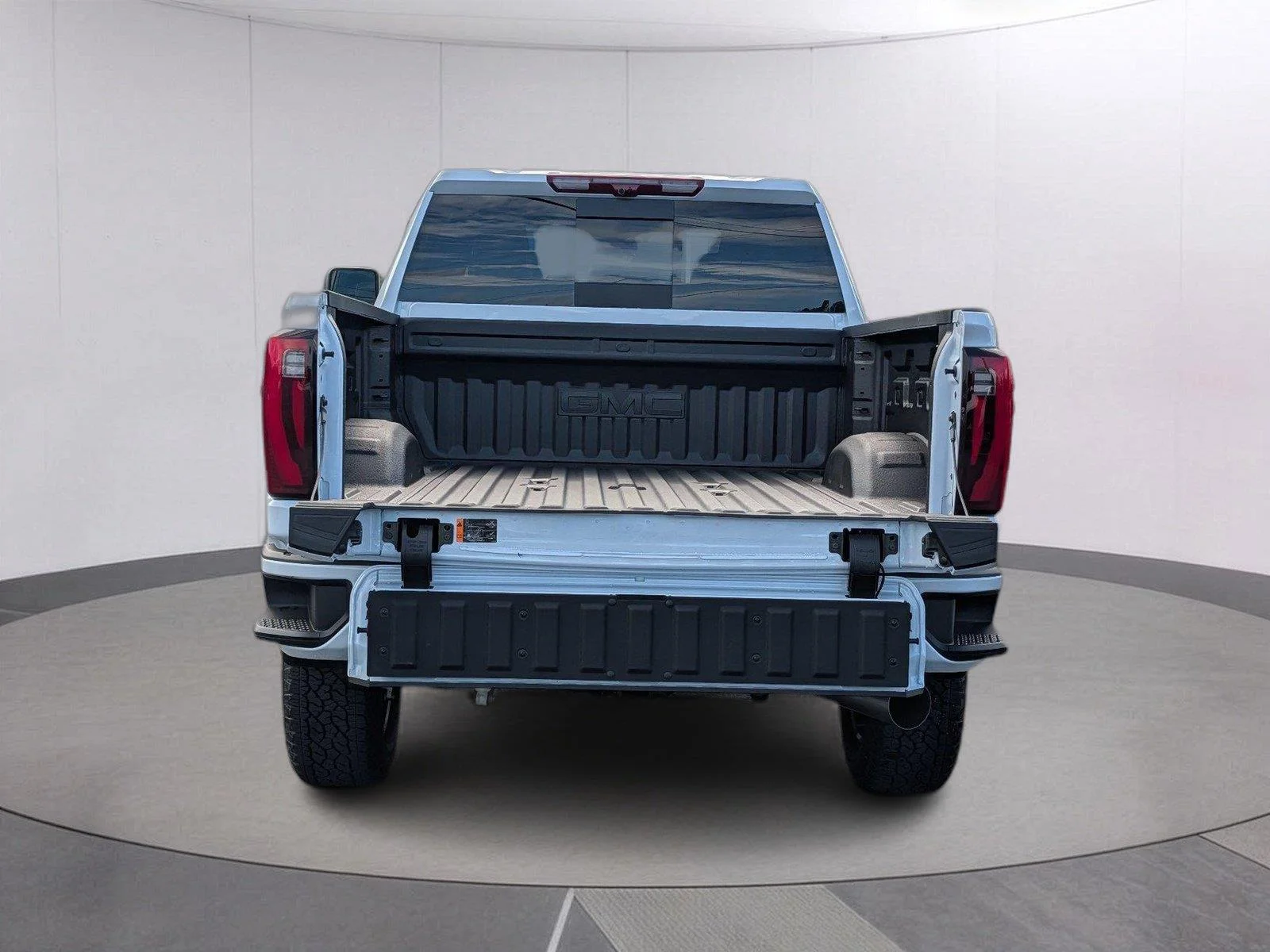 New 2026 Glacier White Tricoat GMC Denali Ultimate image 4