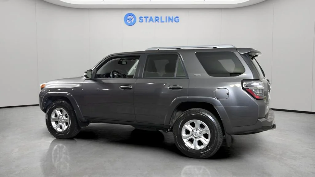 Used 2017 Gray Toyota SR5 image 4