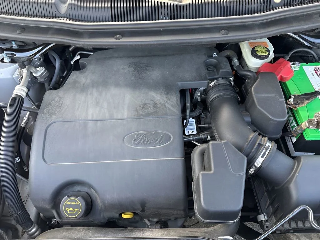 Used 2017  Ford Limited image 33