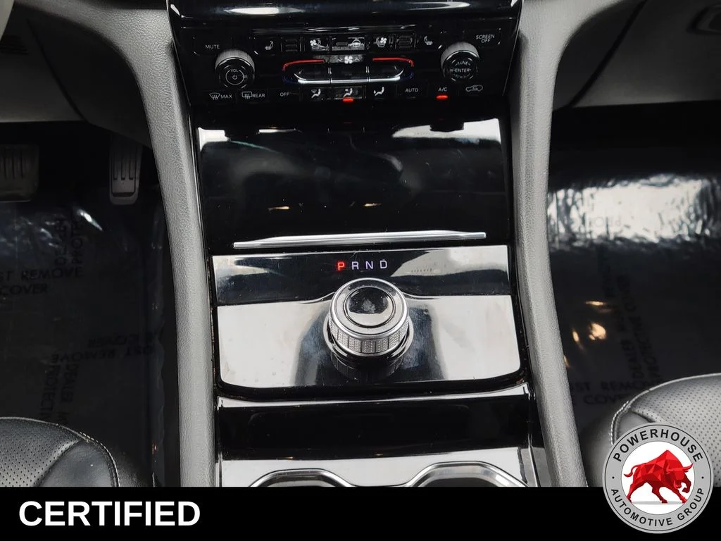 Used 2023 Silver Jeep Limited image 24