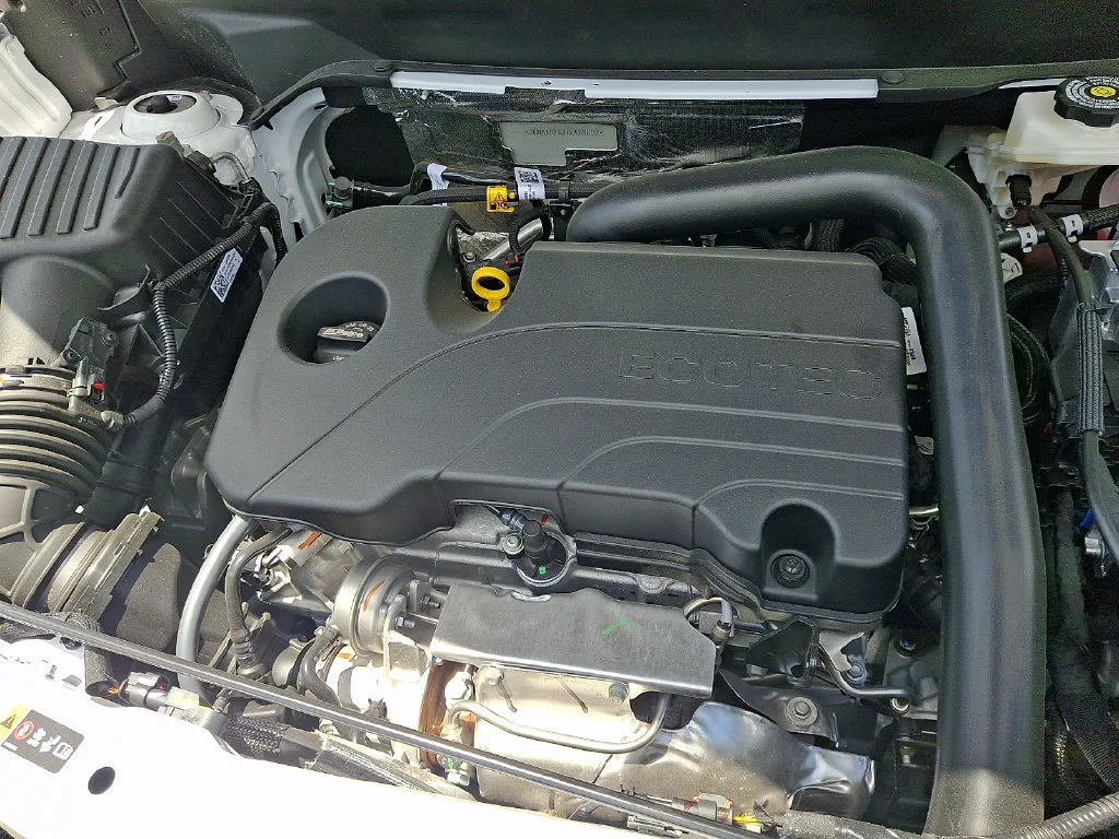 New 2026 Summit White Chevrolet LT image 20