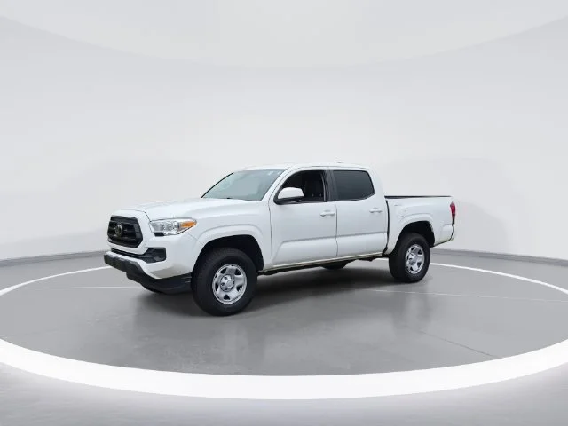 Used 2022 White Toyota SR image 4