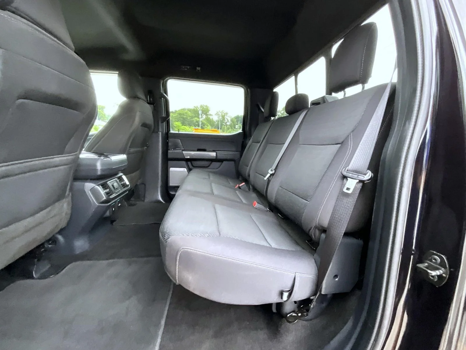 Used 2023 Black Ford XLT image 23