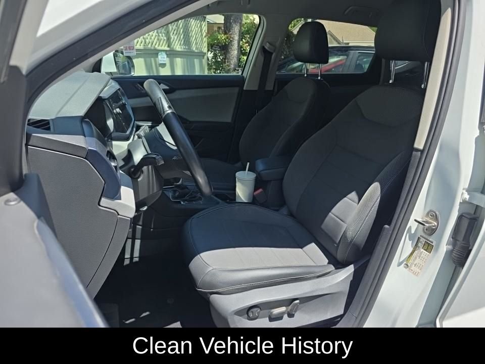 Used 2022 White Volkswagen 1.5T SE image 3