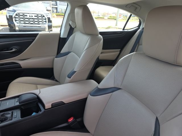 2019 Lexus ES 350 - Photo 10
