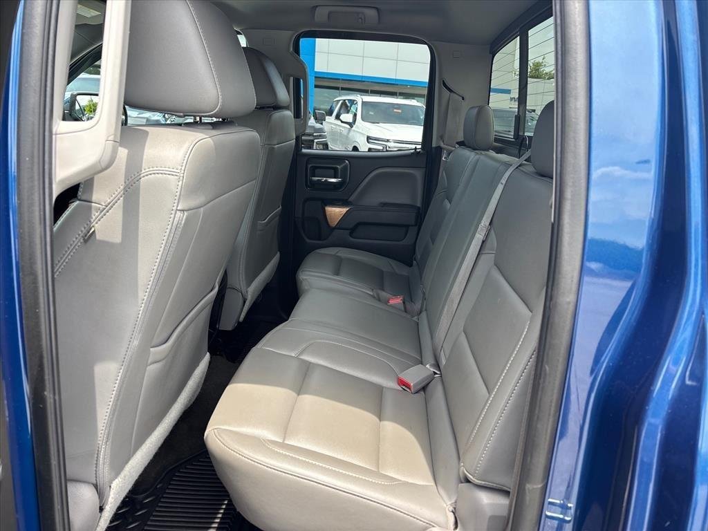 Used 2016 DEEP OCEAN BLUE METALLIC Chevrolet LTZ image 22