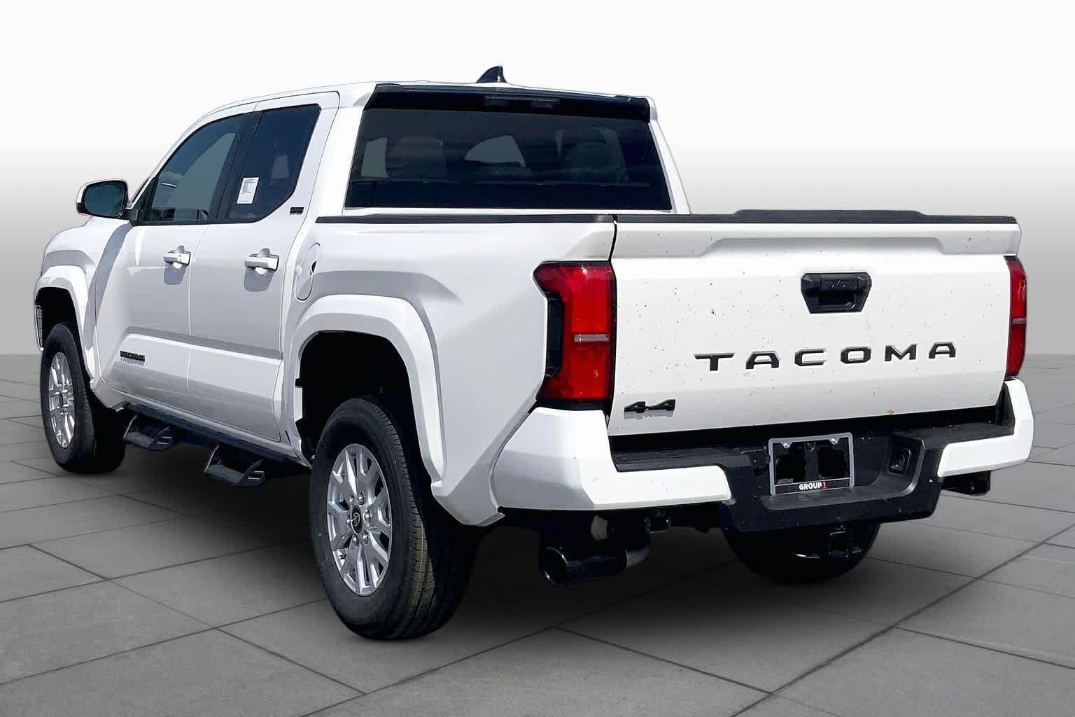 Used 2026 Ice Cap Toyota SR5 image 12