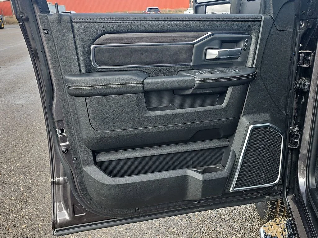 2026 RAM 2500 Laramie - Photo 29