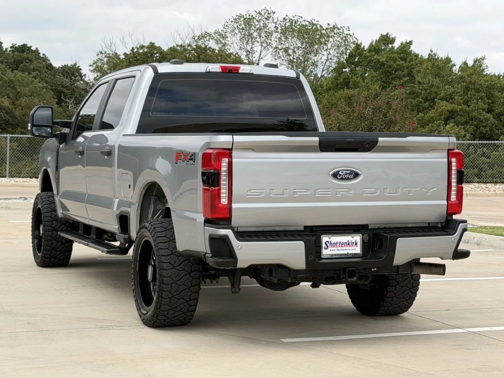 Used 2024 Silver Ford XL image 4