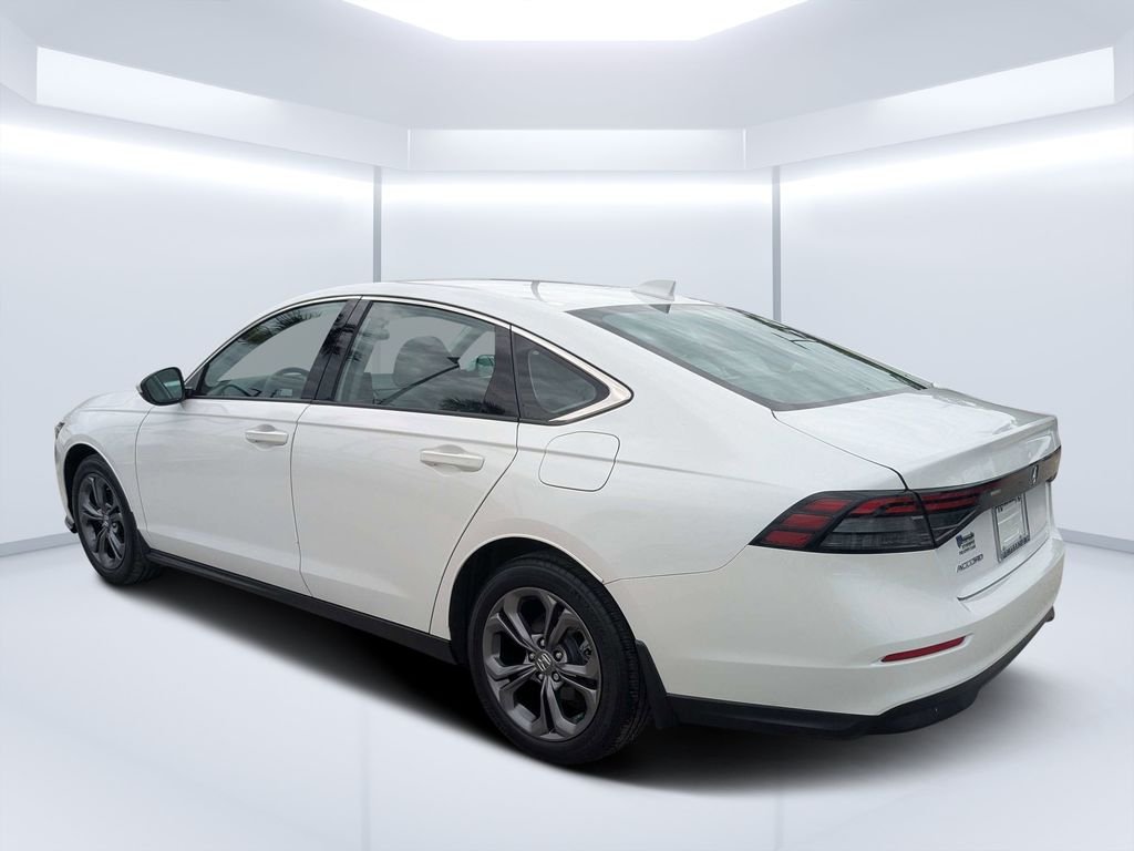 Used 2023  Honda EX image 5