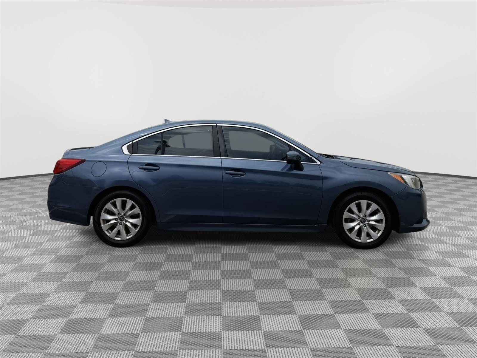 Used 2016 Twilight Blue Metallic Subaru 2.5i Premium image 7