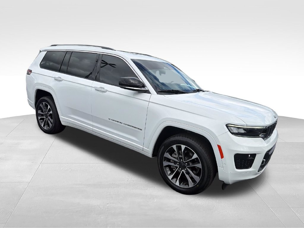 Used 2021 White Jeep Overland image 7
