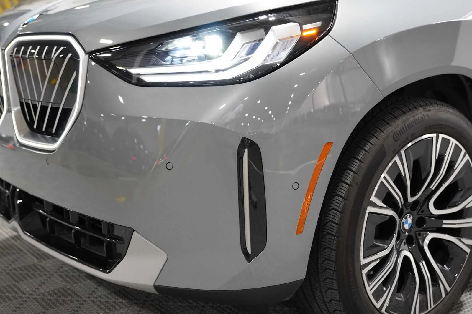 Certified Used 2026 Skyscraper Grey Metallic BMW 30 xDrive image 7