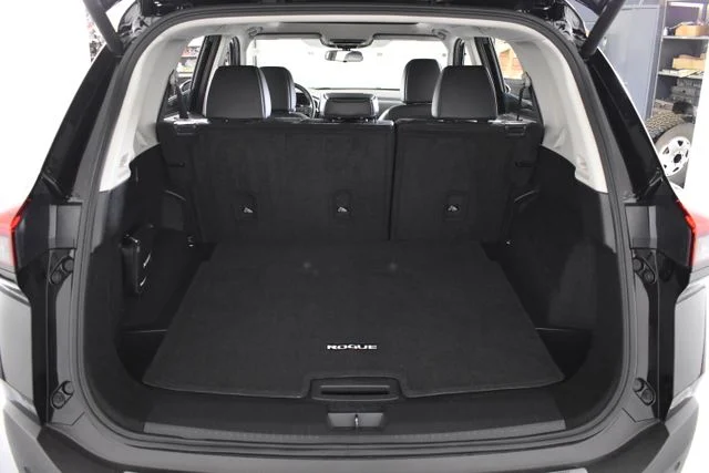 Used 2023 Black Nissan SV image 18