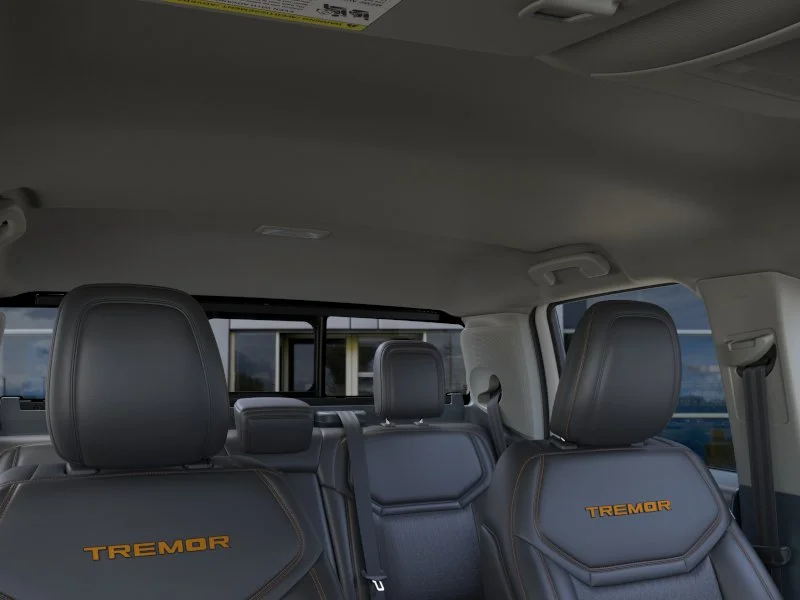 New 2026 Oxford White Ford Tremor image 37