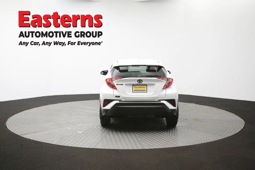 Used 2021 White Toyota LE image 35