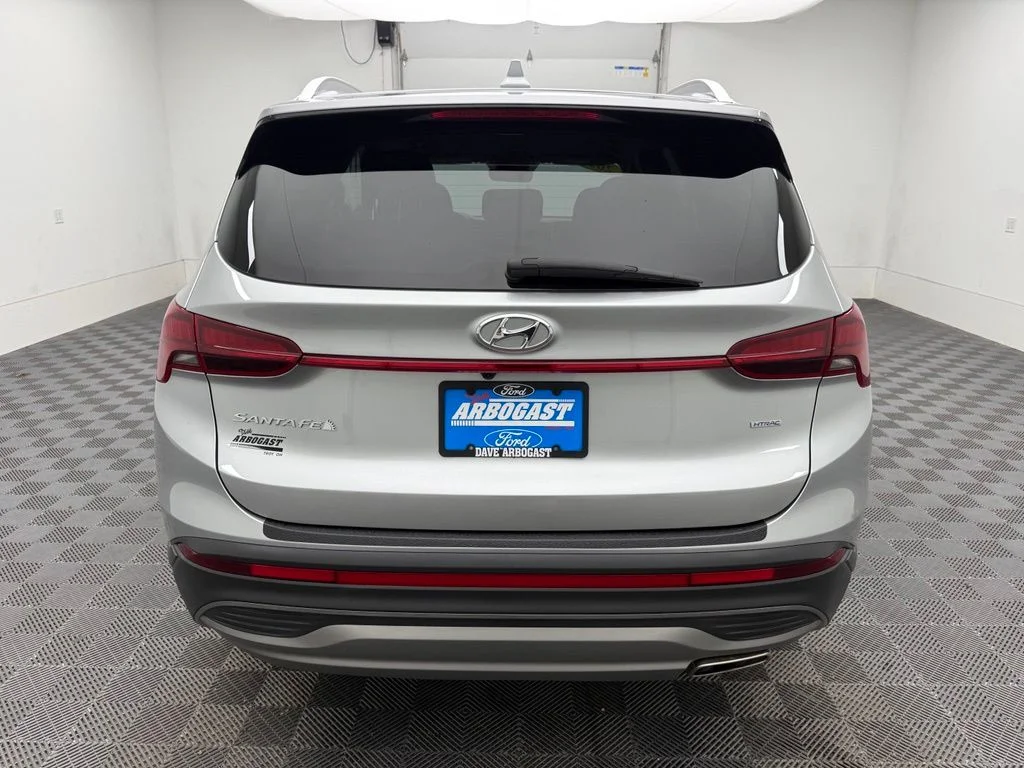 Used 2023 Silver Hyundai SEL image 9