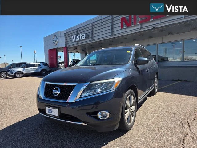 2016 Nissan Pathfinder Platinum 4WD's photo