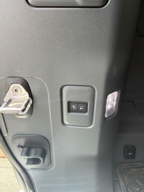 Certified Used 2023 Carpathian Gray Premium Metallic Land Rover SE image 12