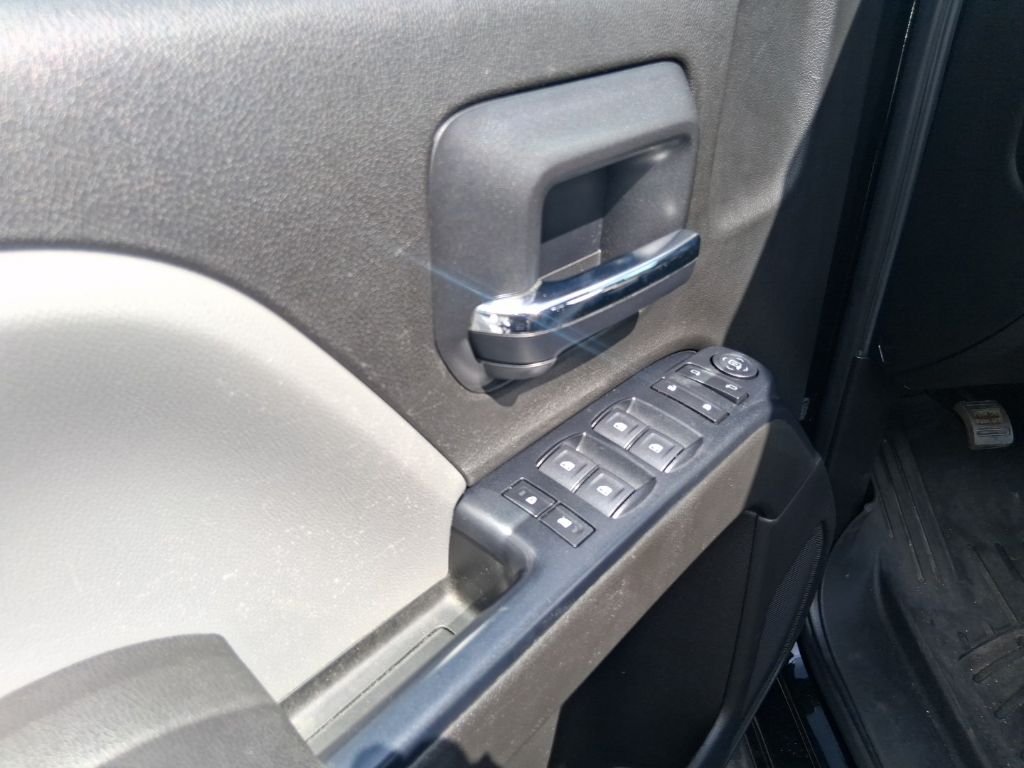 Used 2019 Black GMC Base image 9