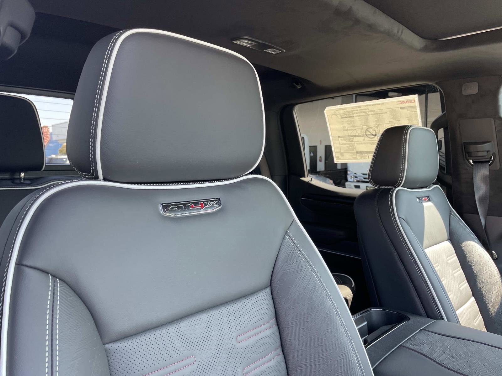 2026 GMC Sierra 1500 AT4X - Photo 29