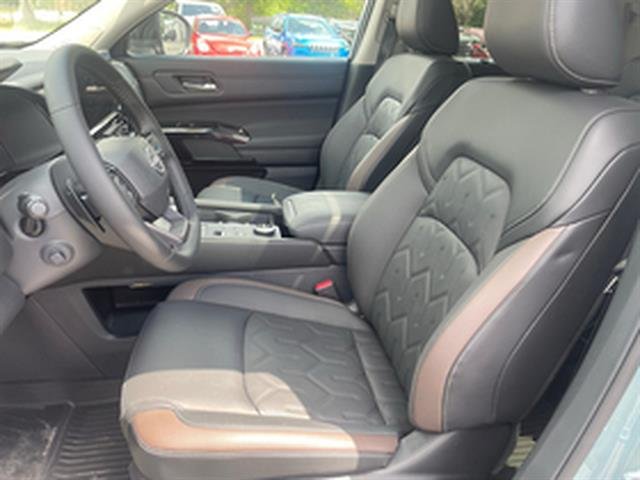 Used 2026 Deep Ocean Blue Pearl Nissan Platinum image 12
