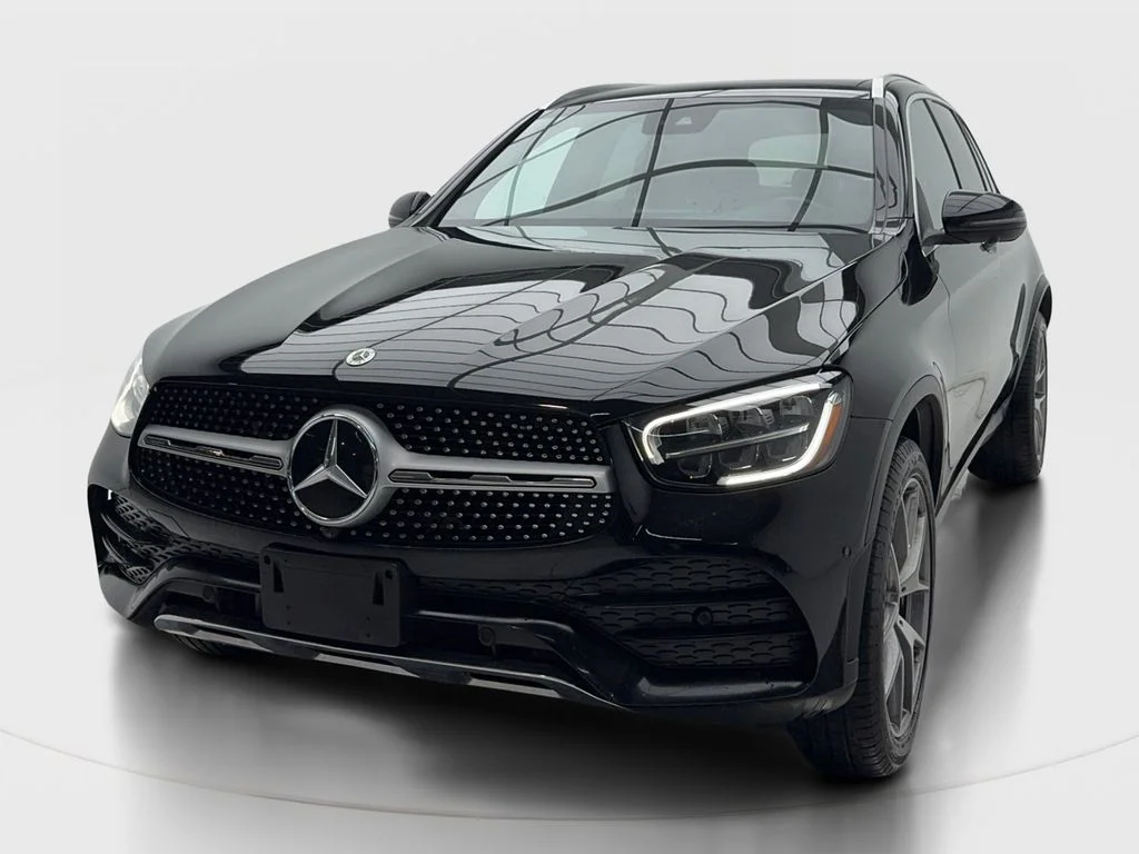 Used 2022 Black Mercedes-Benz GLC 300 image 4