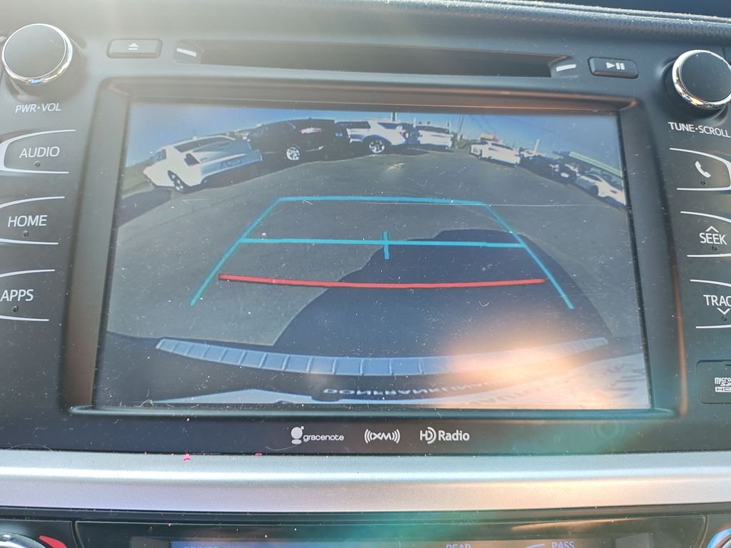 Used 2018 Blue Toyota XLE image 23