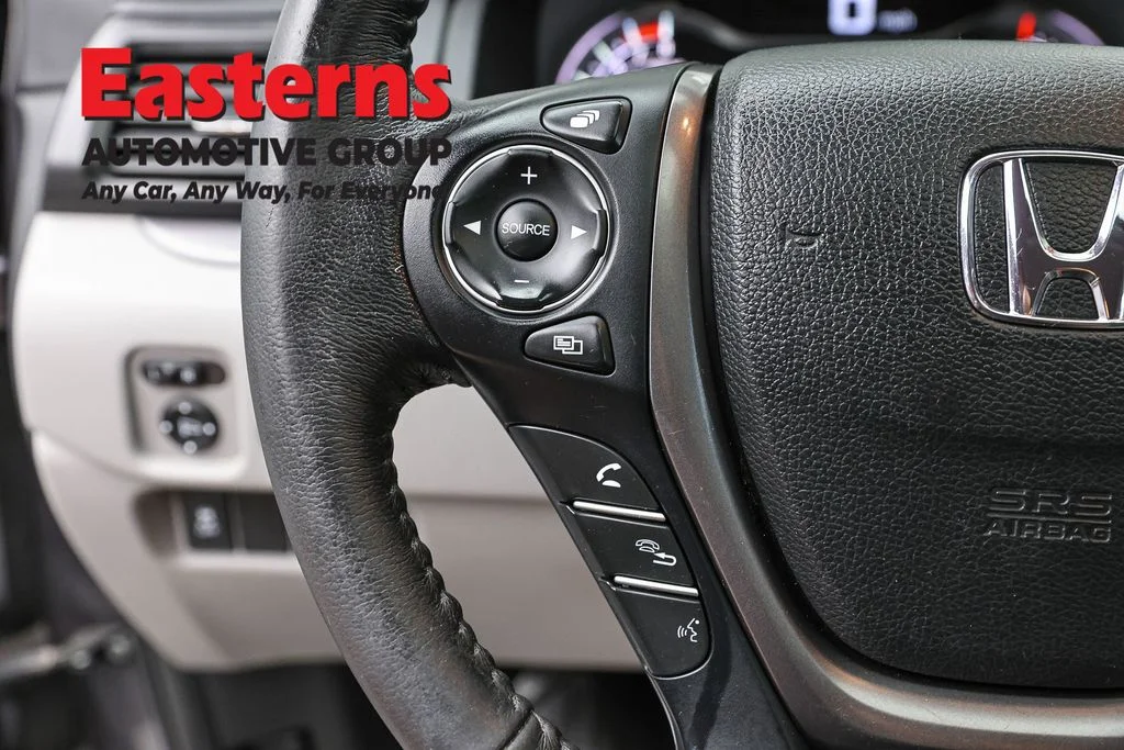 Used 2018 Gray Honda EX-L image 14