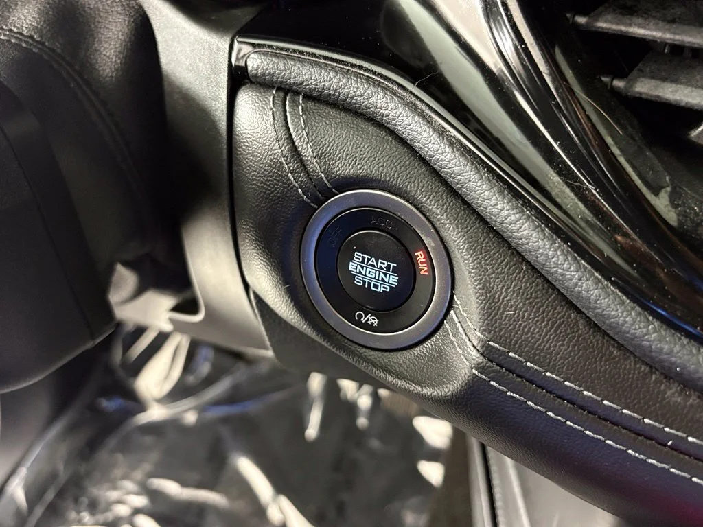 Used 2022 Gray Dodge SXT image 20