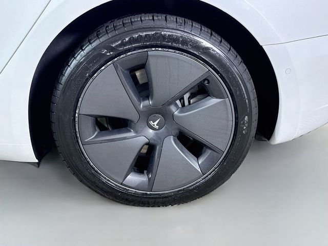 Used 2022 White Tesla Long Range image 30
