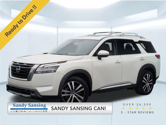2023 Nissan Pathfinder Platinum 4WD's photo