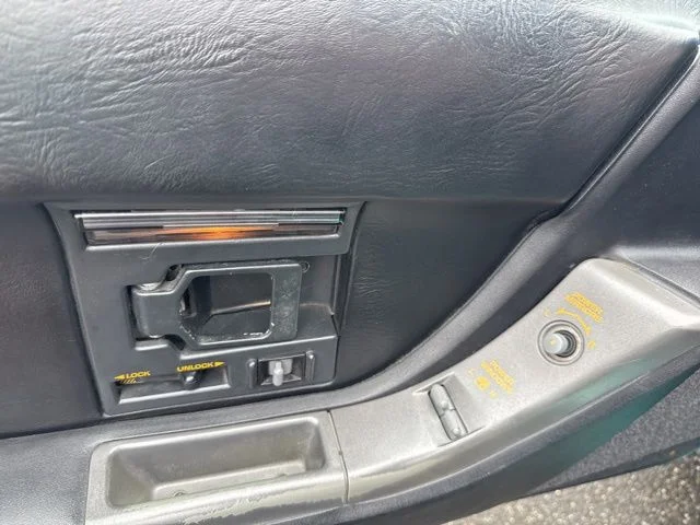 Used 1991  Chevrolet Base image 24