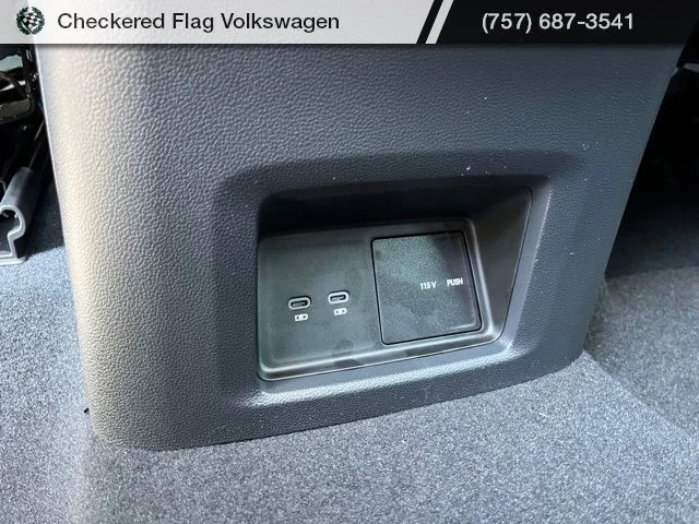 New 2026 White Volkswagen 2.0T SE w/Technology image 46