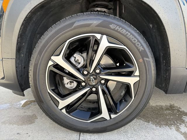 Used 2022 MOSAIC BLACK METALLIC Chevrolet RS image 12