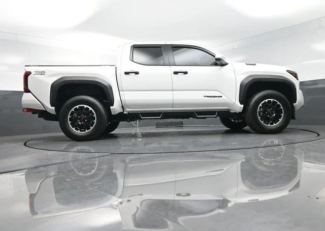 Used 2025 White Toyota TRD Off Road image 39