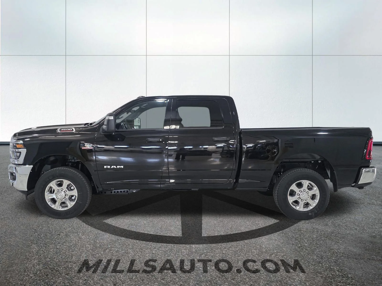 2026 RAM 3500 Big Horn - Photo 3