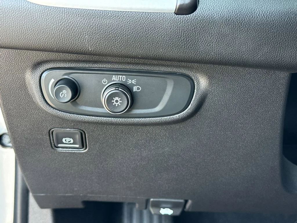 2024 GMC Terrain SLE - Photo 20