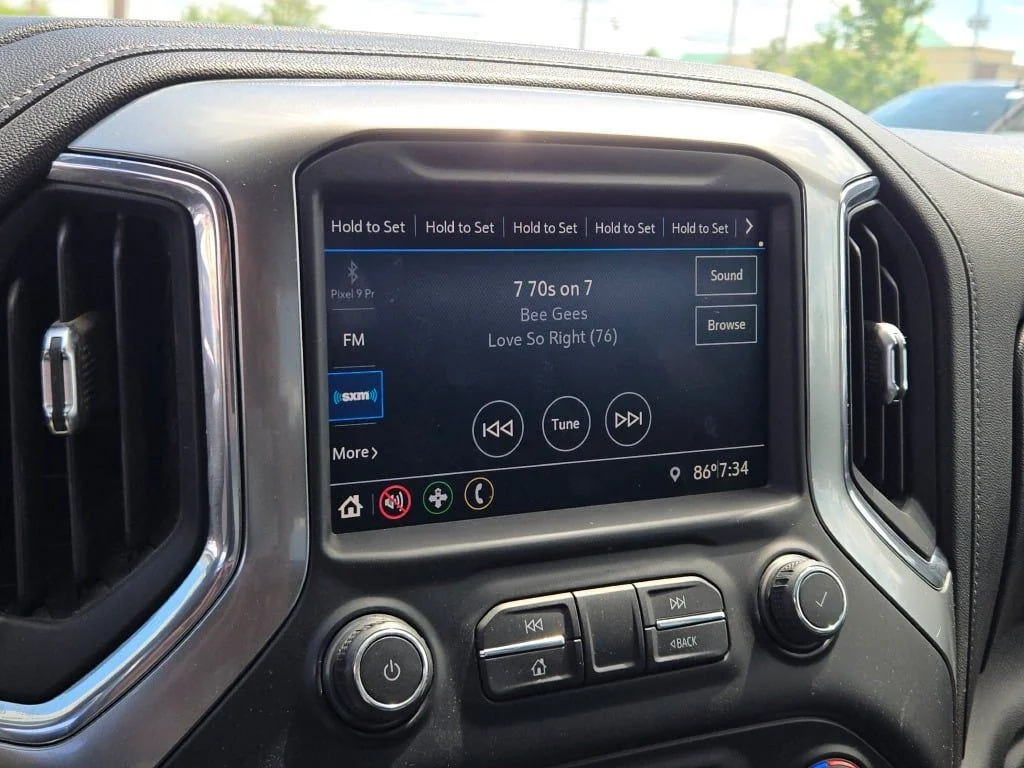 Used 2021 Silver Chevrolet LT image 27