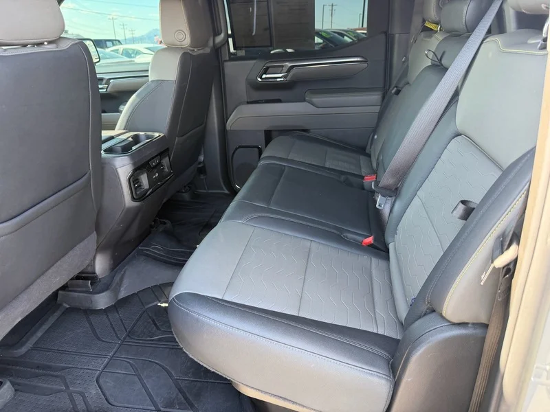 Used 2024 Slate Gray Metallic Chevrolet ZR2 image 17