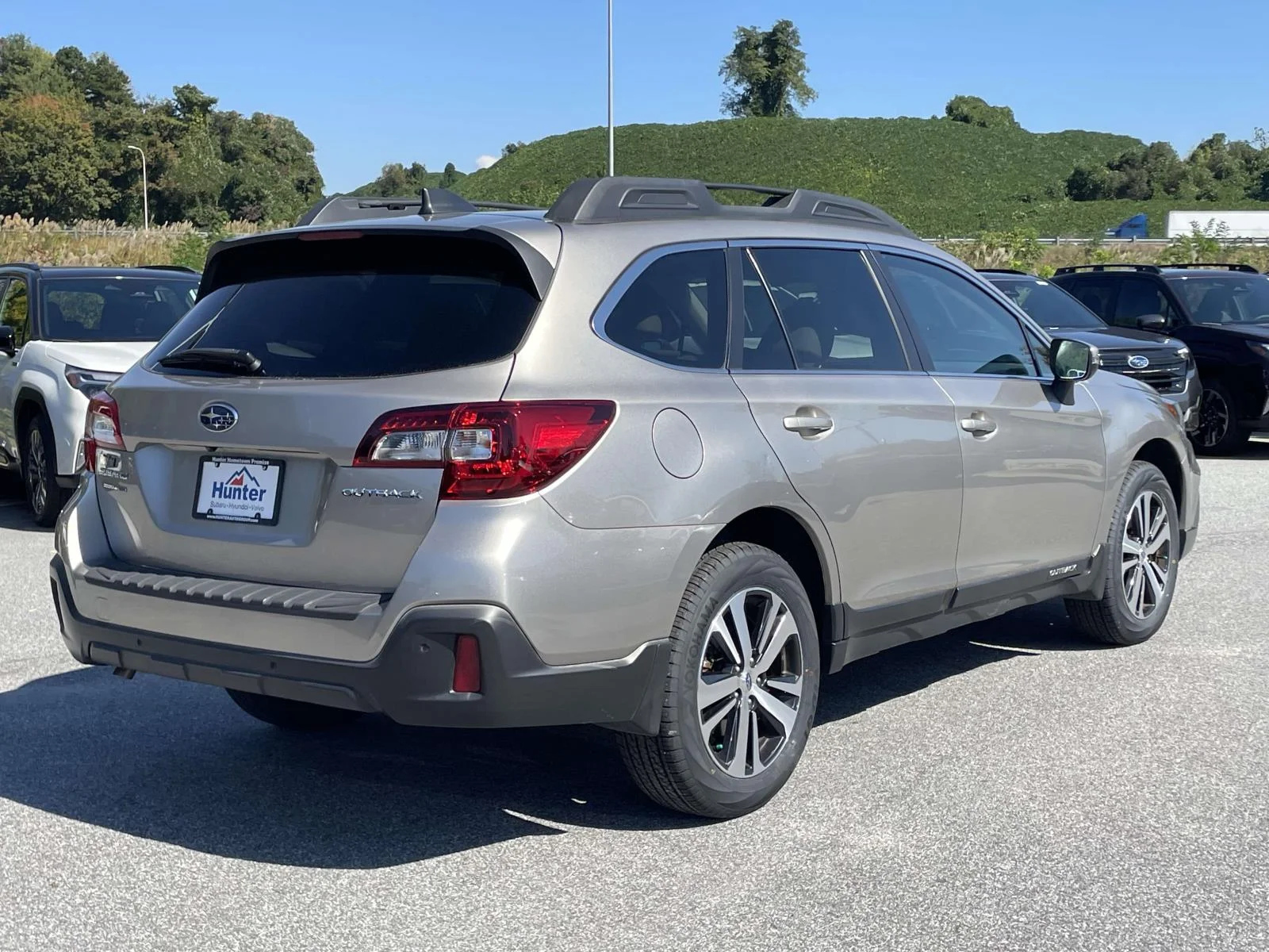 Used 2019 Tungsten Metallic Subaru Limited image 29