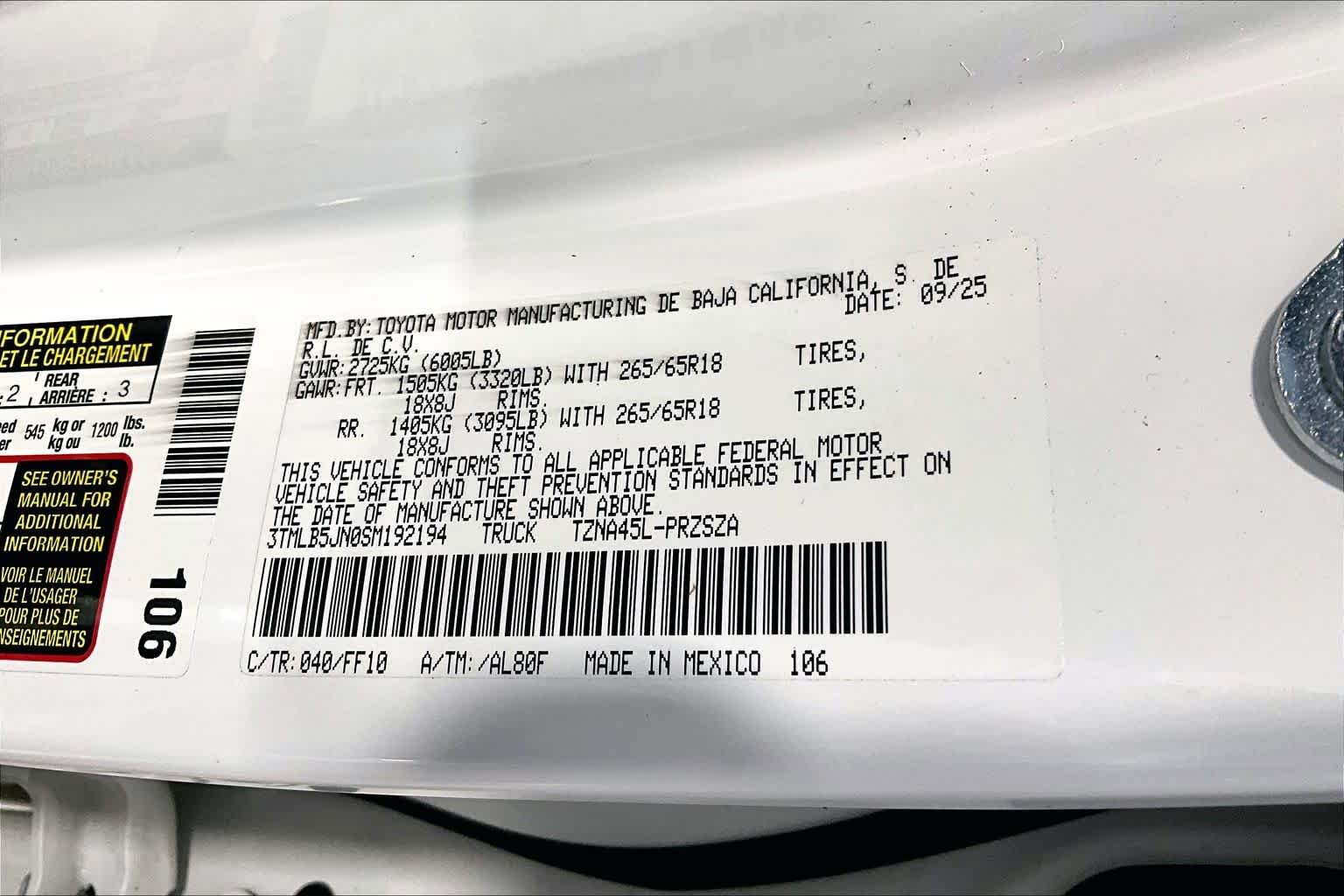 Used 2025 Ice Cap Toyota SR5 image 33